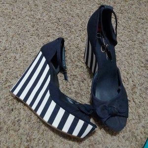 Jessica Simpson Navy Striped Wedges